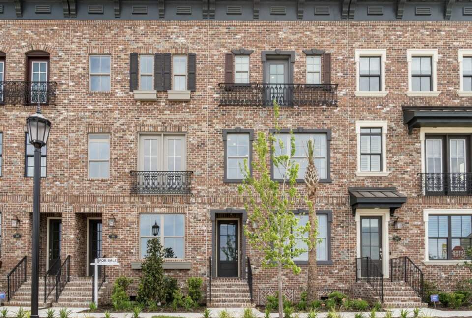 Modern Townhome in Historic Savannah - Savannah, Georgia