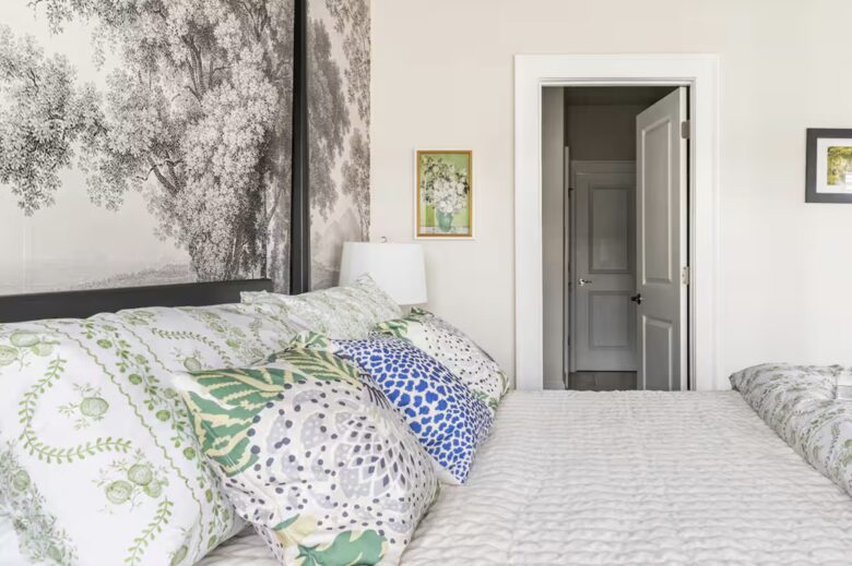Modern Townhome in Historic Savannah - Savannah, Georgia