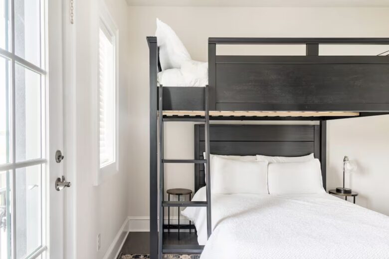 Modern Townhome in Historic Savannah - Savannah, Georgia