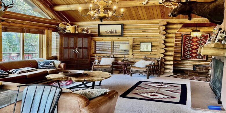 Rustic Elegance with Breathtaking Views & Hot Tub - Sundance, Utah