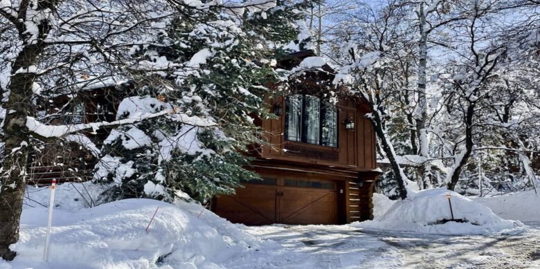 Rustic Elegance with Breathtaking Views & Hot Tub - Sundance, Utah