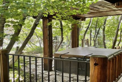 Rustic Elegance with Breathtaking Views & Hot Tub - Sundance, Utah