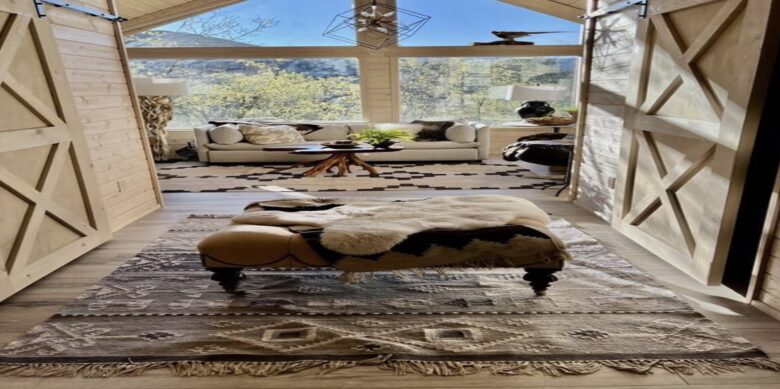 Rustic Elegance with Breathtaking Views & Hot Tub - Sundance, Utah