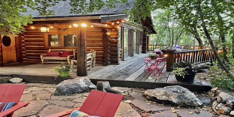 Rustic Elegance with Breathtaking Views & Hot Tub - Sundance, Utah