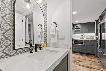 Luxury in the Heart of Park City | Quick Walk to Main Street + Park City Ski/Hike Trails - Park City, Utah