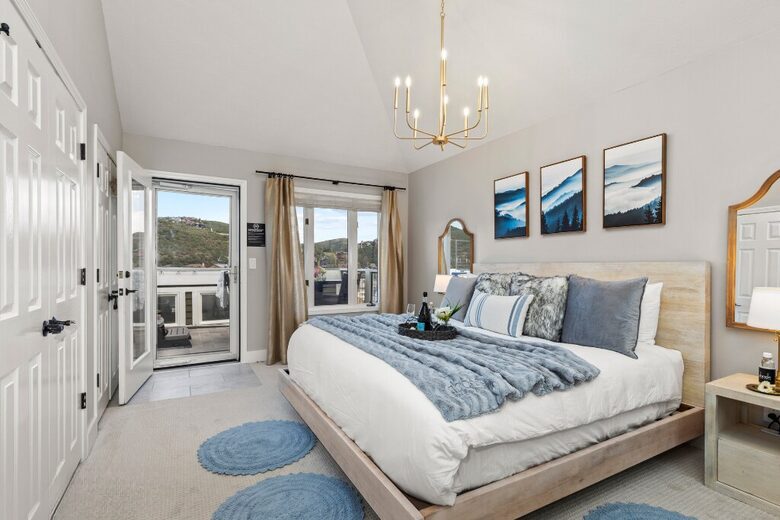 Luxury in the Heart of Park City | Quick Walk to Main Street + Park City Ski/Hike Trails - Park City, Utah