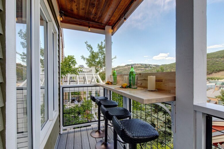 Luxury in the Heart of Park City | Quick Walk to Main Street + Park City Ski/Hike Trails - Park City, Utah