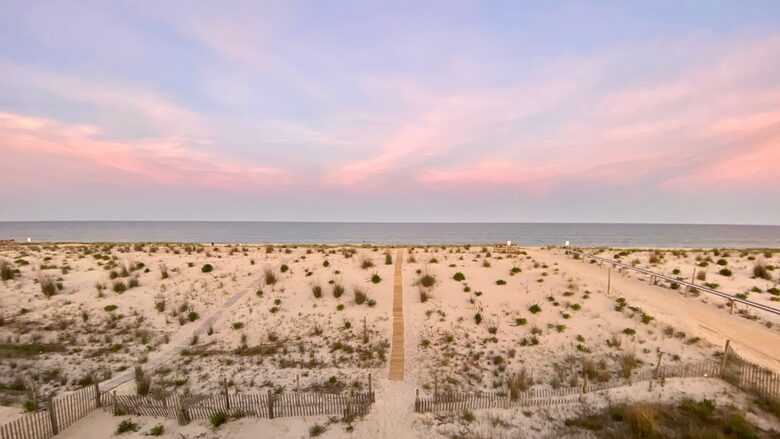 LBI Oceanfront Beach House - Brant beach, New Jersey