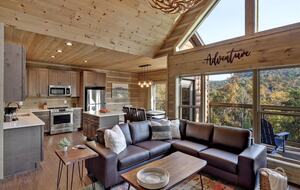 Smoky Mountain Escape with Breathtaking Views, Movie Room, & Hot Tub - Sevierville, Tennessee
