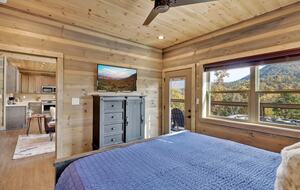 Smoky Mountain Escape with Breathtaking Views, Movie Room, & Hot Tub - Sevierville, Tennessee