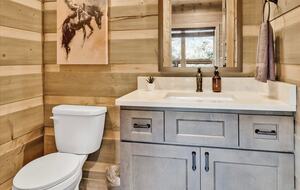 Smoky Mountain Escape with Breathtaking Views, Movie Room, & Hot Tub - Sevierville, Tennessee