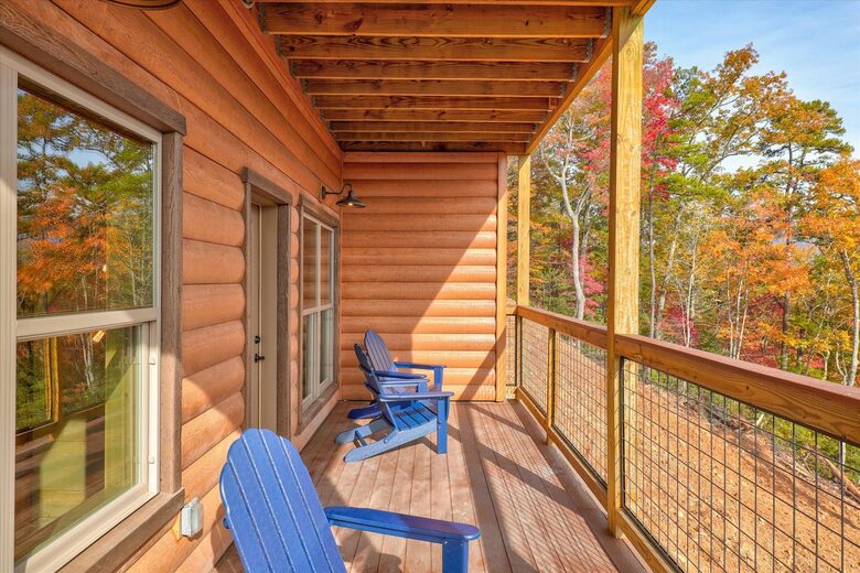 Smoky Mountain Escape with Breathtaking Views, Movie Room, & Hot Tub - Sevierville, Tennessee