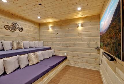 Smoky Mountain Escape with Breathtaking Views, Movie Room, & Hot Tub - Sevierville, Tennessee