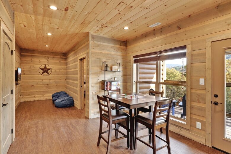Smoky Mountain Escape with Breathtaking Views, Movie Room, & Hot Tub - Sevierville, Tennessee