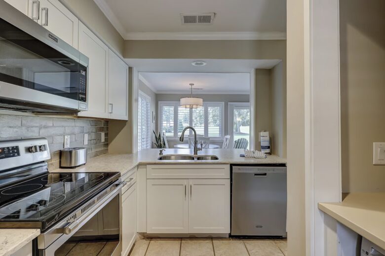 Bright & Spacious Golf Retreat on Hilton Head Island - Hilton Head Island, South Carolina