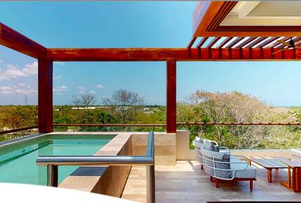 Luxurious Penthouse Retreat with Private Pool & Golf Access - Solidaridad, Mexico