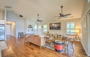 Cozy Blue Ridge Escape with Stunning Scenic Vistas - Tuckasegee, North Carolina