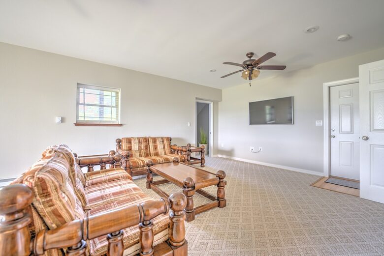 Cozy Blue Ridge Escape with Stunning Scenic Vistas - Tuckasegee, North Carolina
