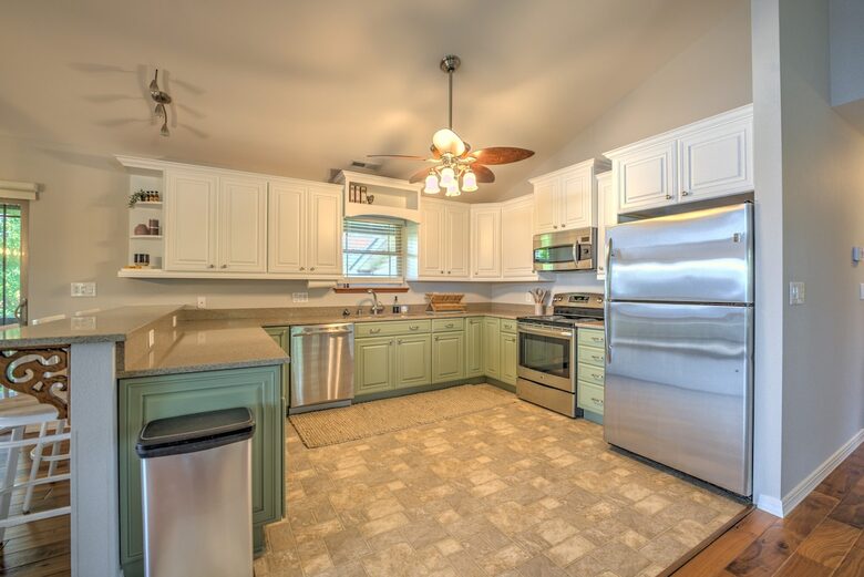 Cozy Blue Ridge Escape with Stunning Scenic Vistas - Tuckasegee, North Carolina
