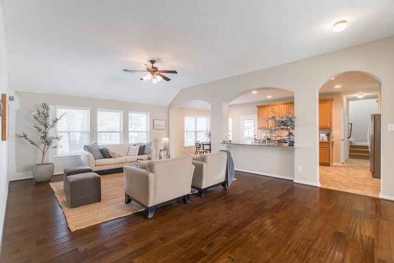 Scenic Serenity in The Woodlands’ Creekside Village - The Woodlands, Texas
