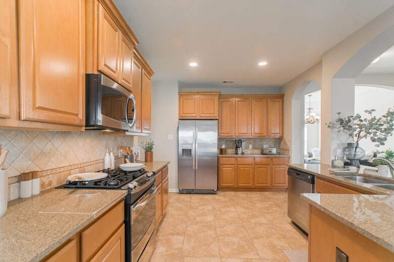 Scenic Serenity in The Woodlands’ Creekside Village - The Woodlands, Texas