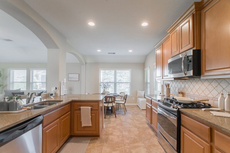 Scenic Serenity in The Woodlands’ Creekside Village - The Woodlands, Texas