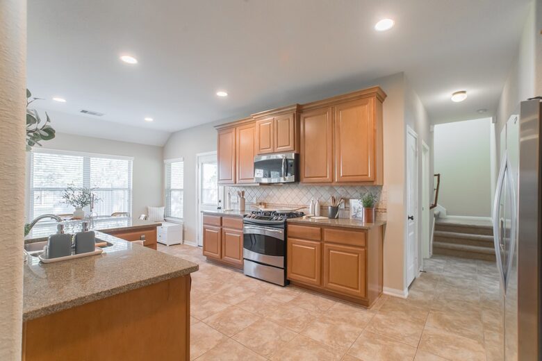 Scenic Serenity in The Woodlands’ Creekside Village - The Woodlands, Texas