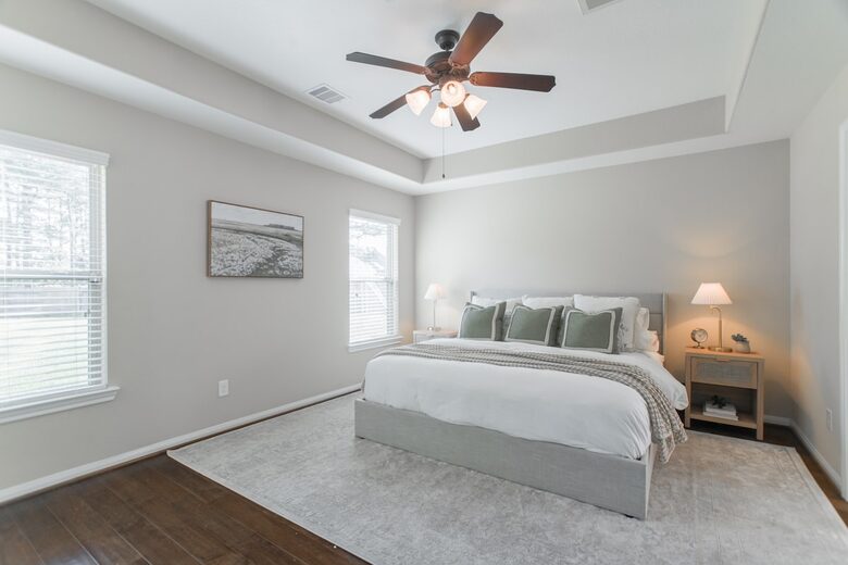 Scenic Serenity in The Woodlands’ Creekside Village - The Woodlands, Texas