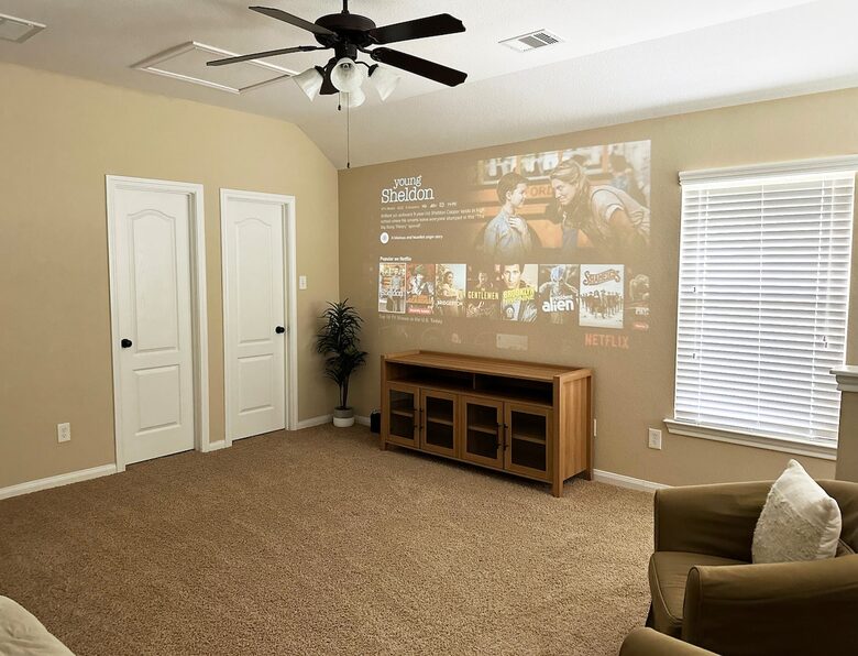 Scenic Serenity in The Woodlands’ Creekside Village - The Woodlands, Texas