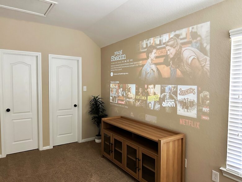 Scenic Serenity in The Woodlands’ Creekside Village - The Woodlands, Texas