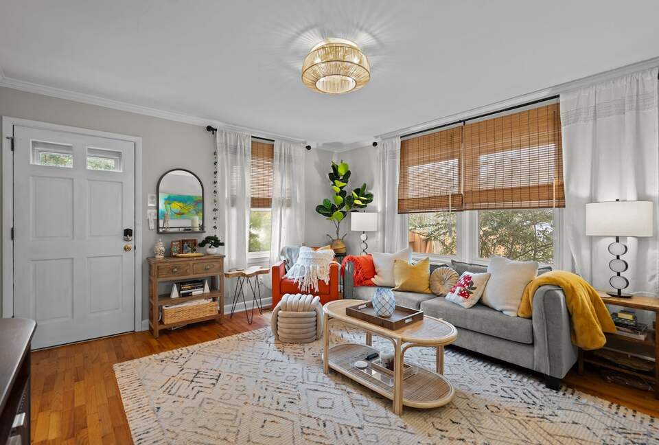 Mid-Century Elegance Near the Coast - Wilmington, North Carolina