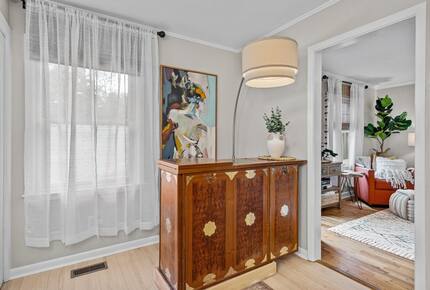 Mid-Century Elegance Near the Coast - Wilmington, North Carolina