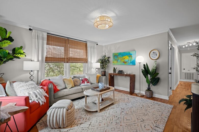 Mid-Century Elegance Near the Coast - Wilmington, North Carolina