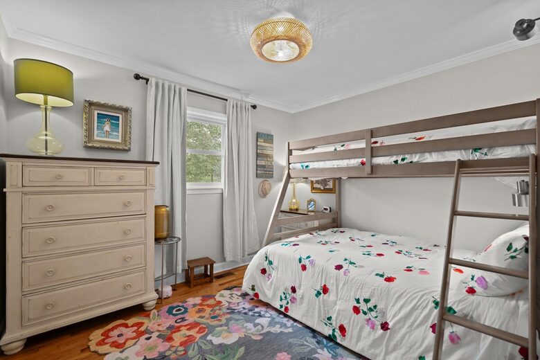 Mid-Century Elegance Near the Coast - Wilmington, North Carolina