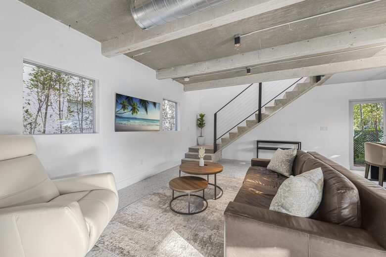 Tranquil Modern Escape Near Coral Gables - Miami, Florida