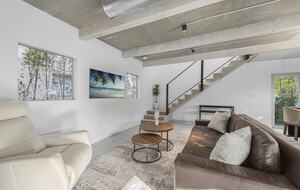 Tranquil Modern Escape Near Coral Gables - Miami, Florida