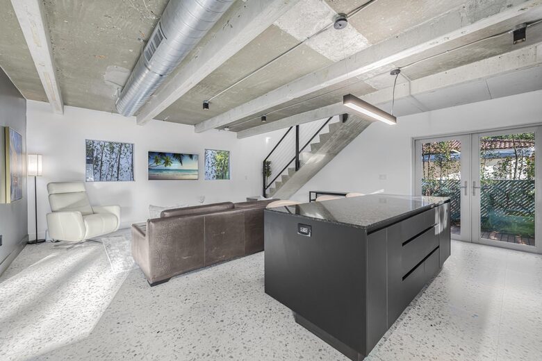 Tranquil Modern Escape Near Coral Gables - Miami, Florida