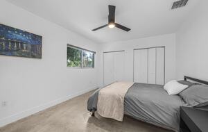 Tranquil Modern Escape Near Coral Gables - Miami, Florida