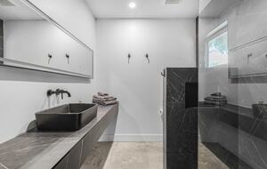 Tranquil Modern Escape Near Coral Gables - Miami, Florida