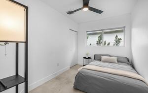 Tranquil Modern Escape Near Coral Gables - Miami, Florida