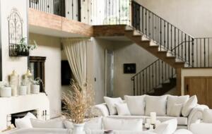 Luxury Meets Nature in this Tranquil Country Haven - Aongatete, New Zealand