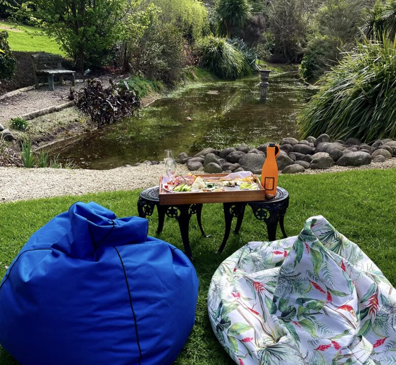 Luxury Meets Nature in this Tranquil Country Haven - Aongatete, New Zealand