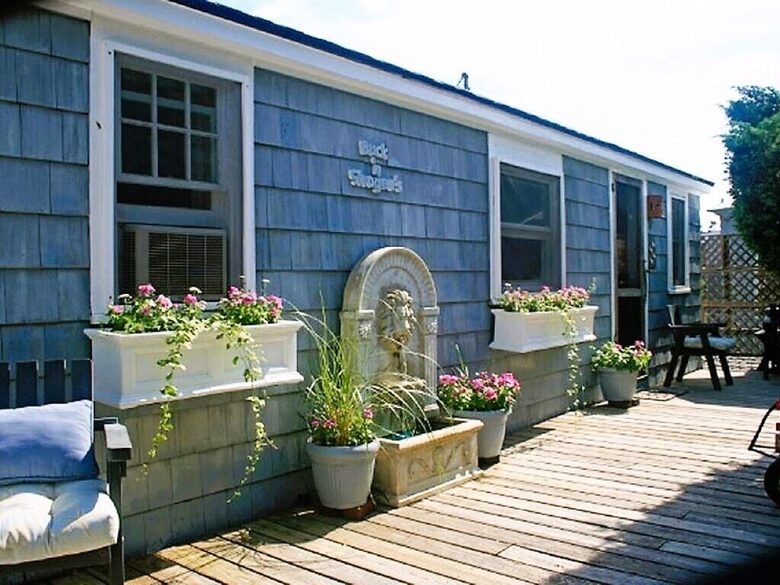 Cozy Fire Island Cottage Steps from the Water - Ocean Beach, New York