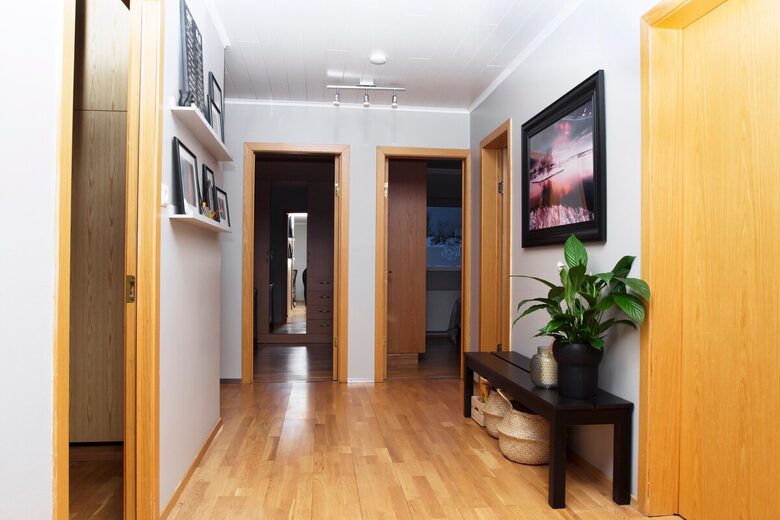 Charming Akureyri 3BD Apartment with Fjord Views - Akureyri, Iceland
