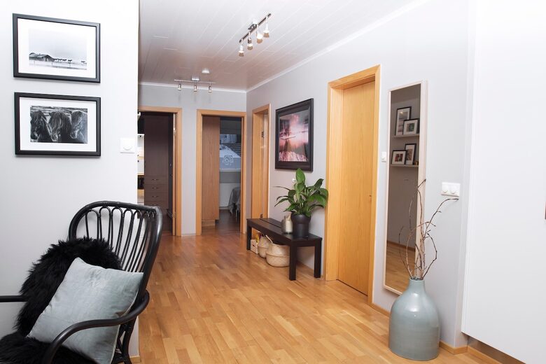 Charming Akureyri 3BD Apartment with Fjord Views - Akureyri, Iceland