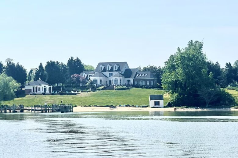 The Potomac Grand Retreat - King George, Virginia