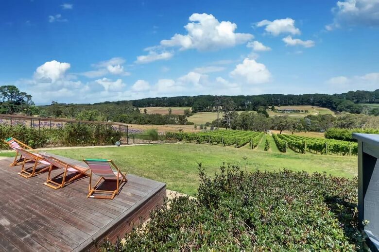 Nafplio | A Sophisticated Vineyard Escape in Red Hill South - Red Hill South, Australia