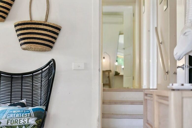 Nafplio | A Sophisticated Vineyard Escape in Red Hill South - Red Hill South, Australia
