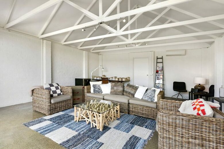 Nafplio | A Sophisticated Vineyard Escape in Red Hill South - Red Hill South, Australia