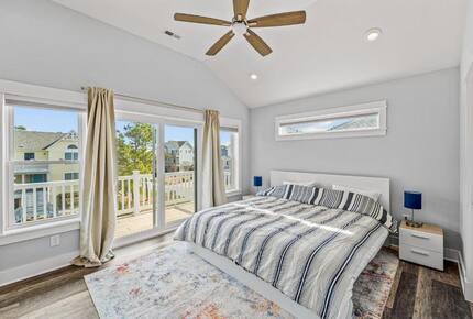 Master bedroom 1 with King bed
